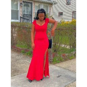 Meet your Posher, Elienne